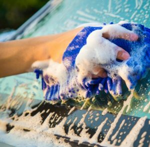Como lavar un auto sin rayarlo