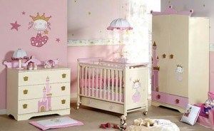 Habitaciones para bebes crema y rosa