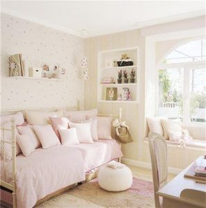 habitacion rosa y crema juvenil