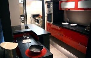 cocina roja y negra