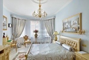 habitacion estilo clasico con muebles claros