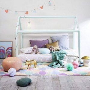 cama al raz del suelo para chicos muebles montesori