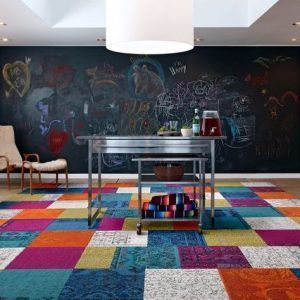 piso de alfombra modular multicolor