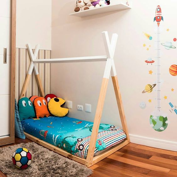 Cama estilo montessori para niños tematica pacman