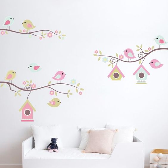 decorar pared de dormitorios de niñas con vinilos