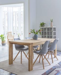mesa de comerdor de madera moderna