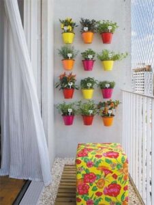 decoracion de balcones con jardineras