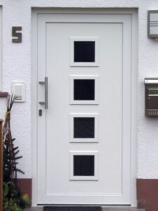 Puertas de entrada para casa de pvc blanco