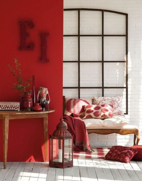 combinar rojo y blanco en sala de estar