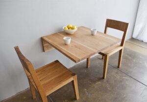 mesa para desayunar de madera simple
